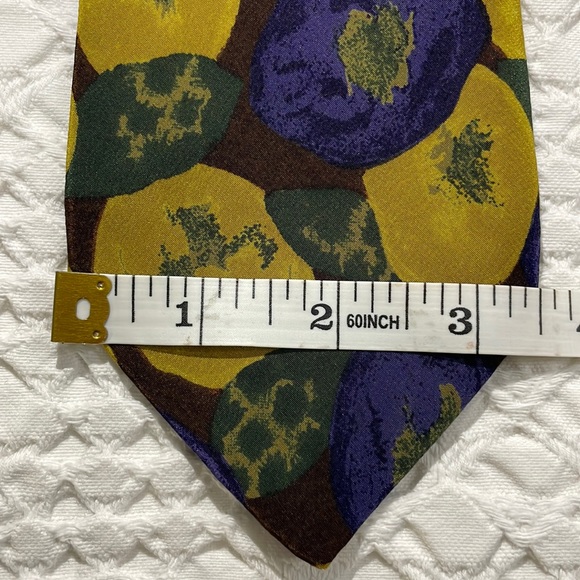 Fendi 100% Silk ‘Made in Italy’ Tie - Picture 6 of 8